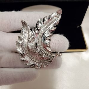 Amazing Vintage Brooch Leaf Silver Tone ~ Jewelry~ Vintage Brooch Leaves
